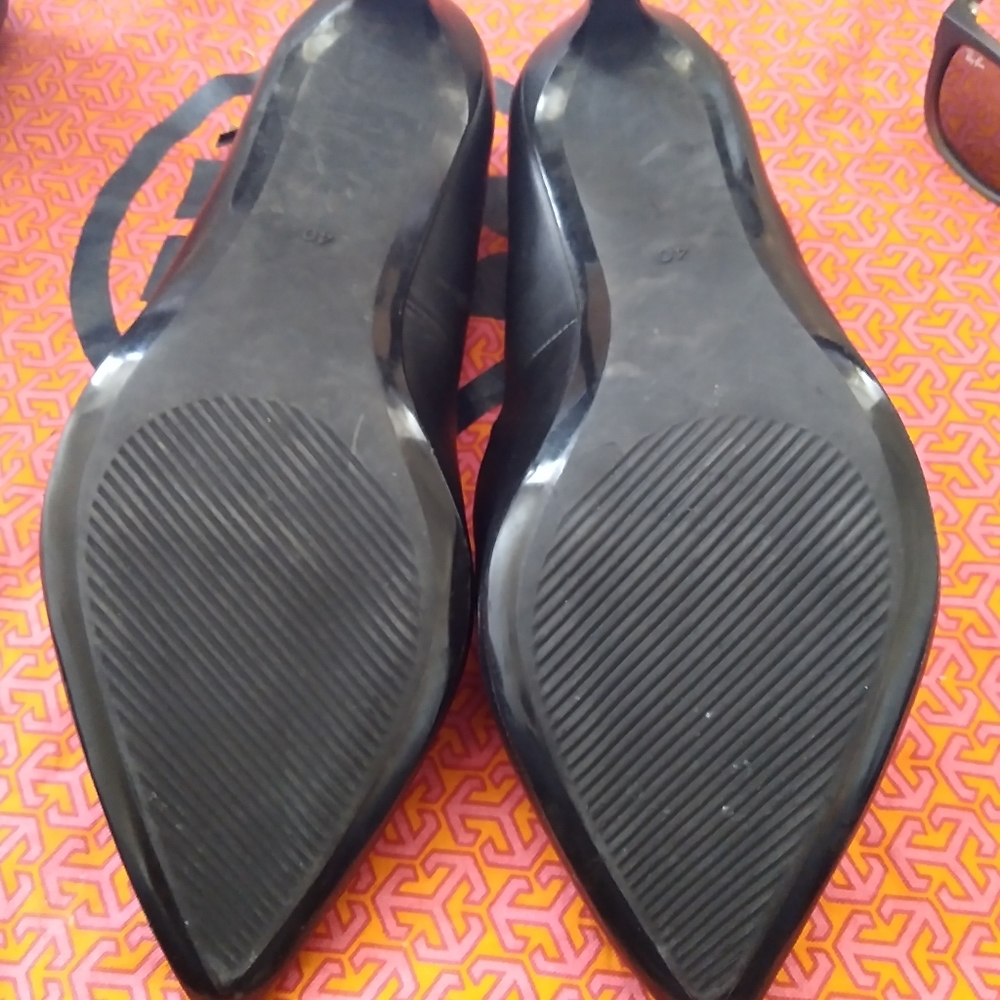 Heels sweater raybans